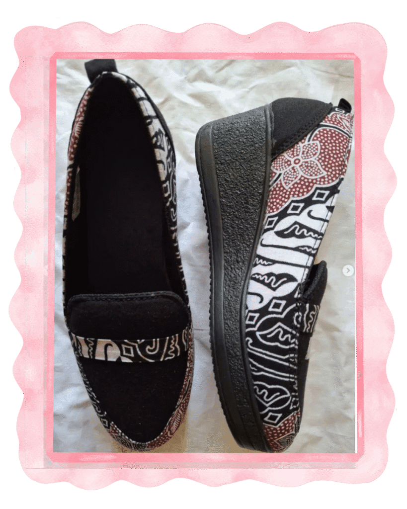 Sepatu Batik